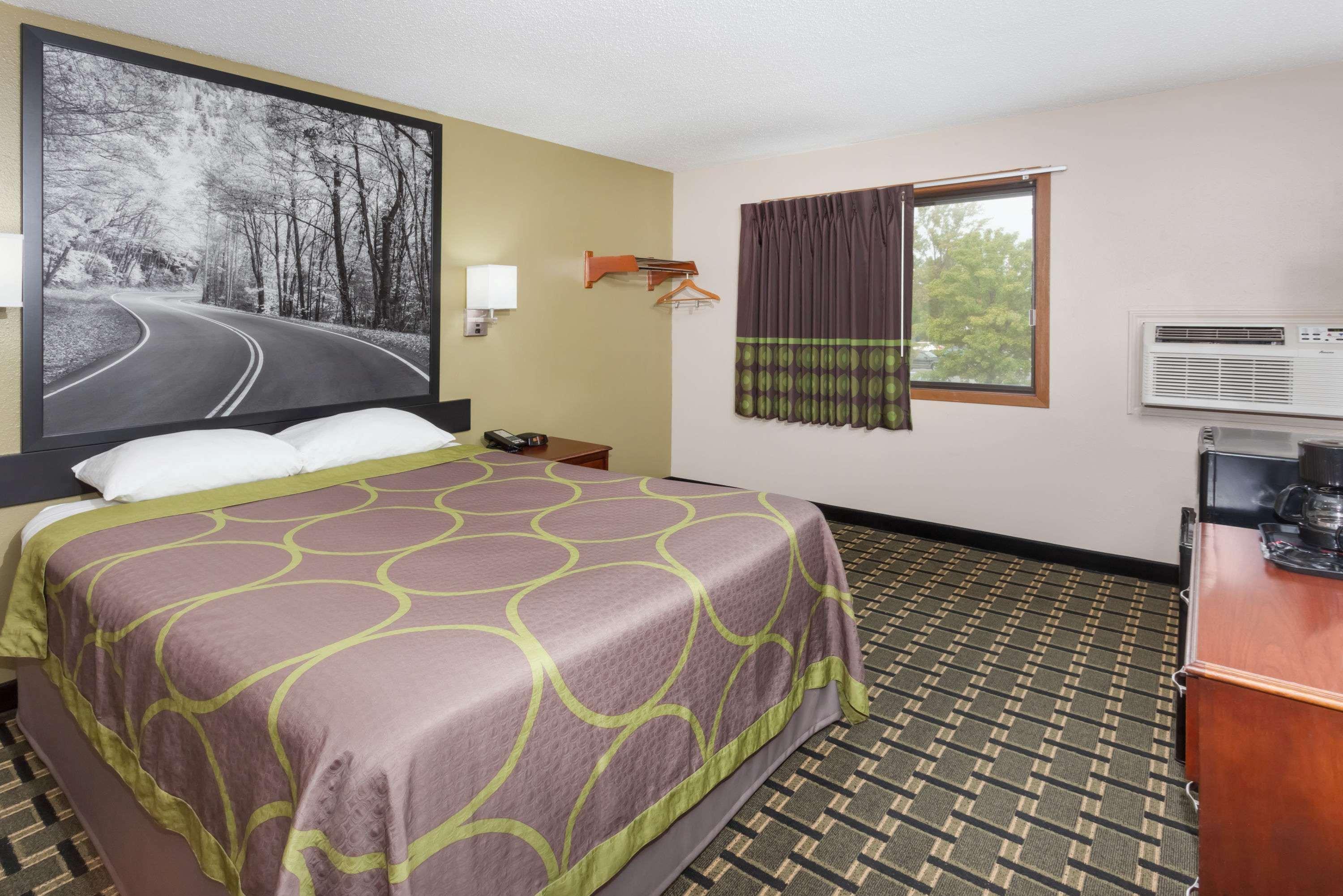 Super 8 By Wyndham Michigan City Buitenkant foto