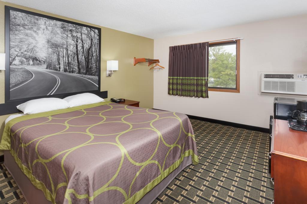 Super 8 By Wyndham Michigan City Buitenkant foto